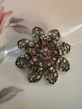 Vintage Floral Brooch with Pink Stones